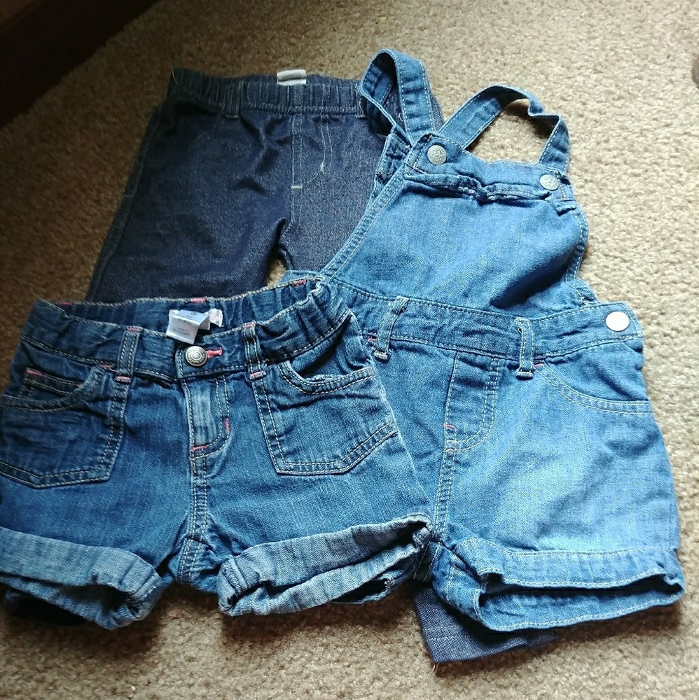 3 pairs of girls 3T shorts/overalls