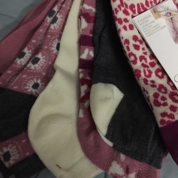 🌸🌸🌸Jessica Simpson Socks 🌸🌸🌸 - Picture 3 of 4