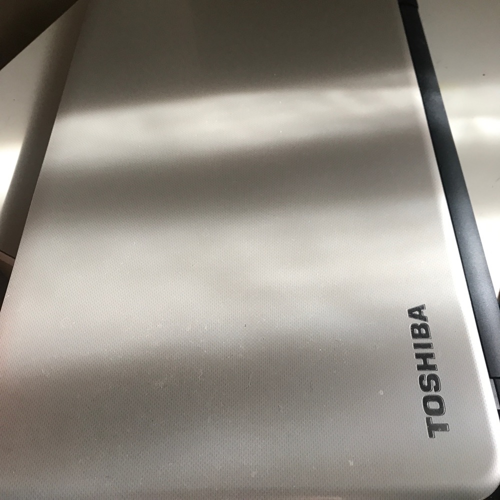 Laptop with charger good condition!!!!