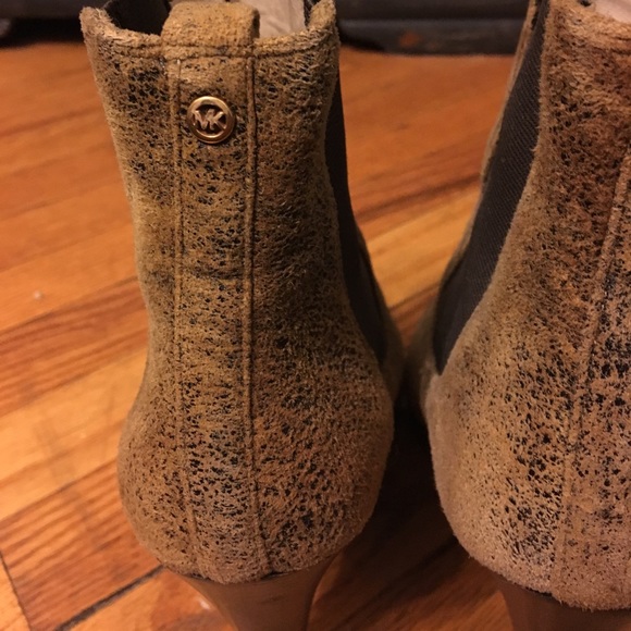 Booties - Picture 3 of 4