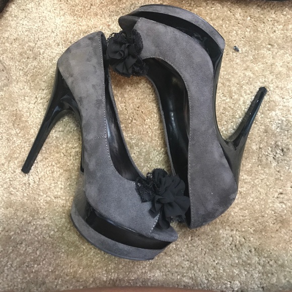 Platform  Stiletto - Picture 1 of 8