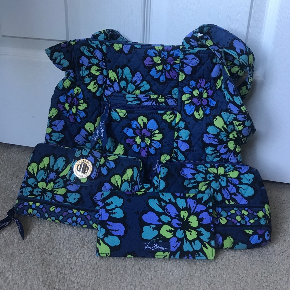 Vera Bradley handbag with accessories