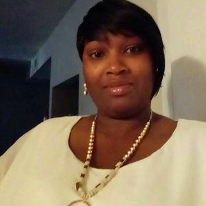 Meet your Posher, Carla