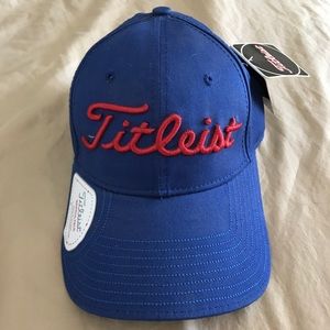 Titleist. Chicago CUBS Ball Cap. Golf