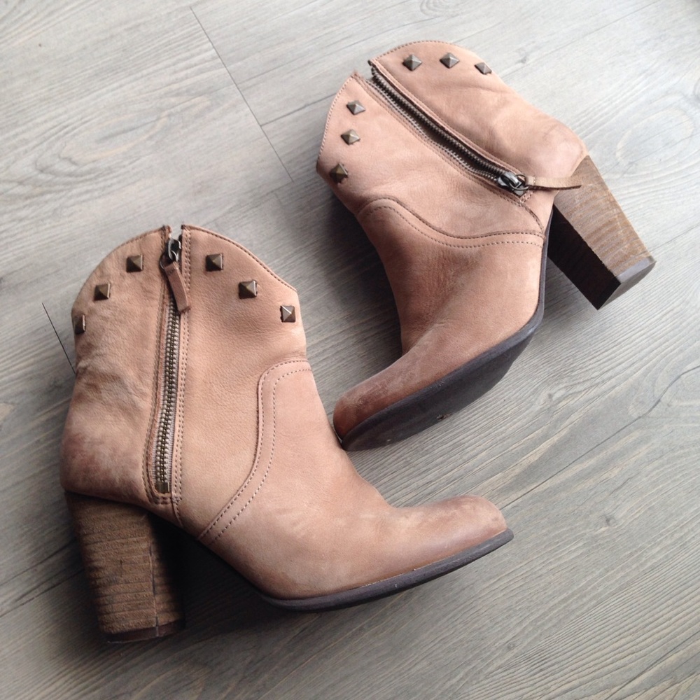 Ankle Booties 7.5