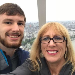 Meet your Posher, Deana