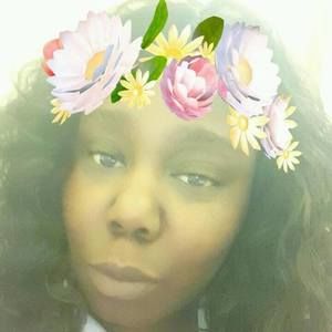 Meet your Posher, Evonne