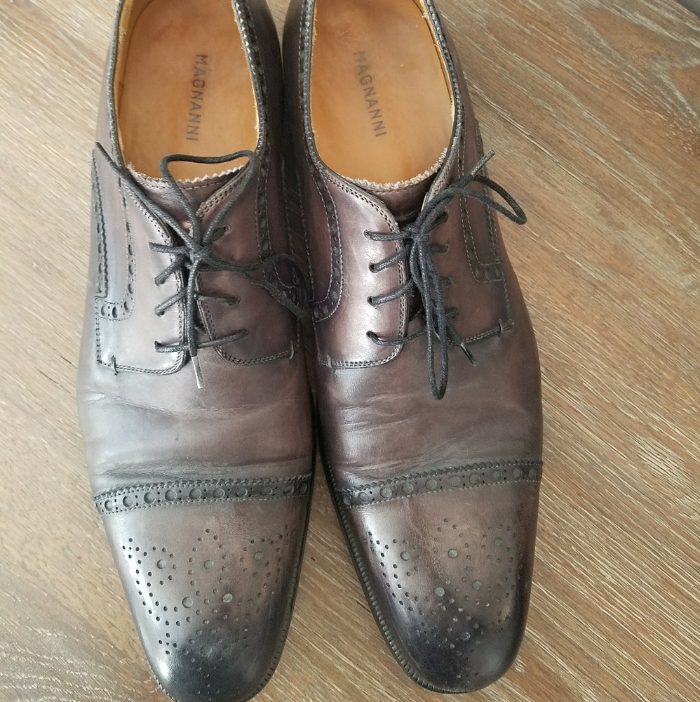 Mens captoe dress shoes