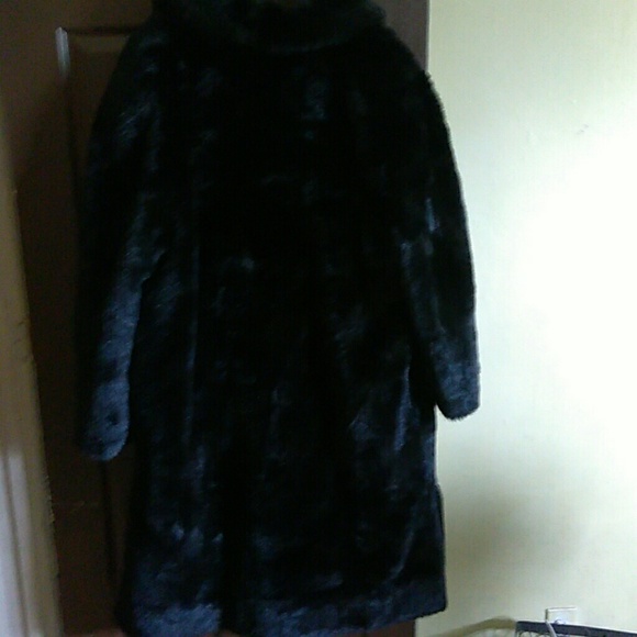 Winter coat - Picture 4 of 4