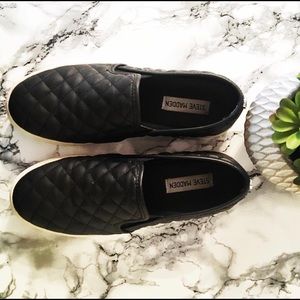 Steve Madden Women’s Ecentric-q