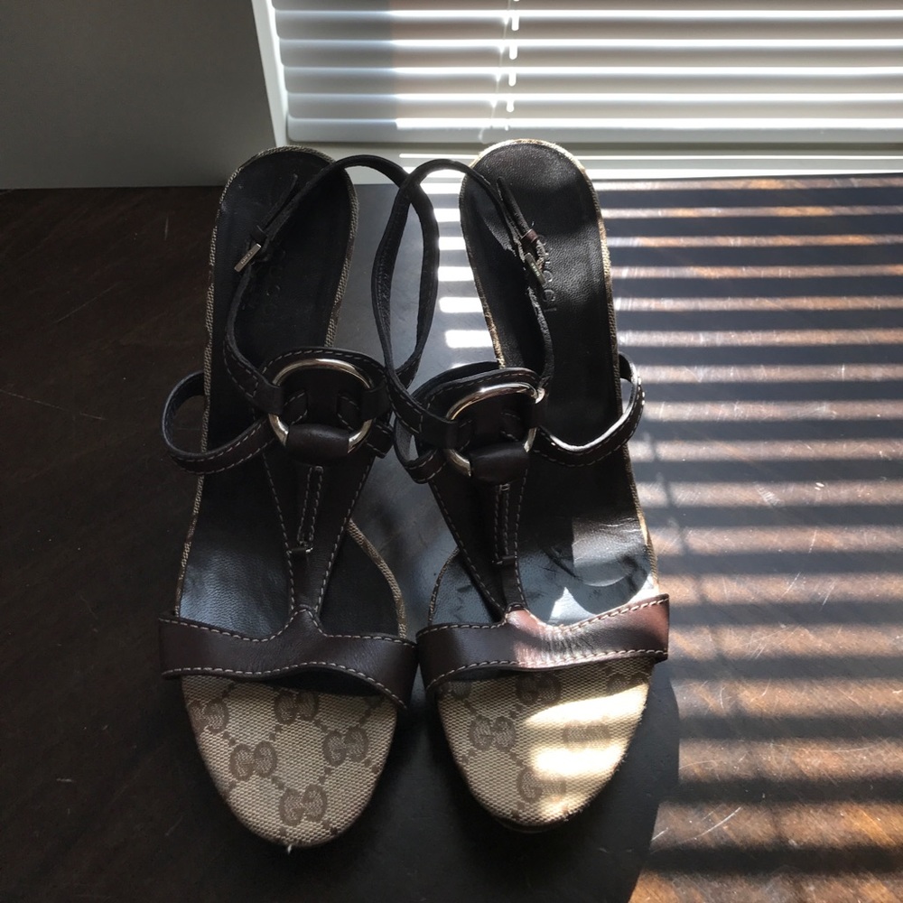 Gucci sandals