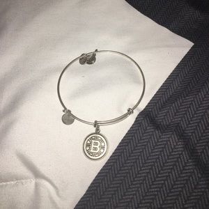 Boston bruins alex and ani