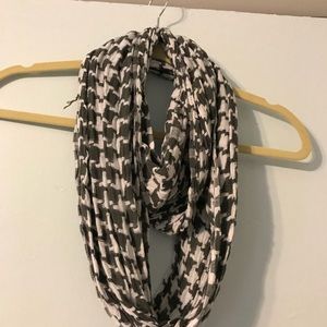 Grey & White Fashion Infinity Scarf