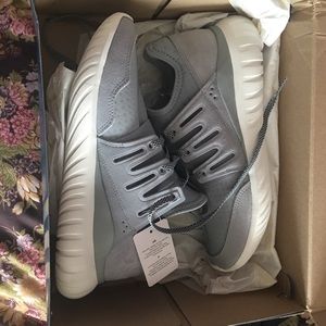Adidas tubular radial size 8 1/2 women’s $85
