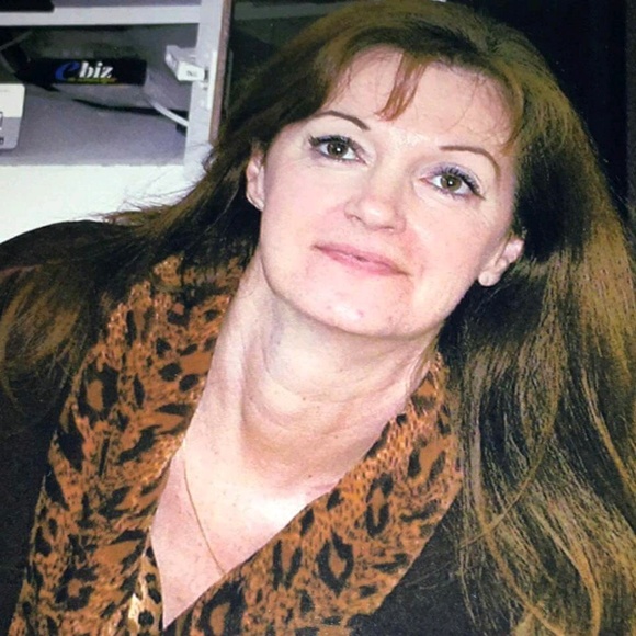 Meet your Posher, Lorna - Picture 1 of 1