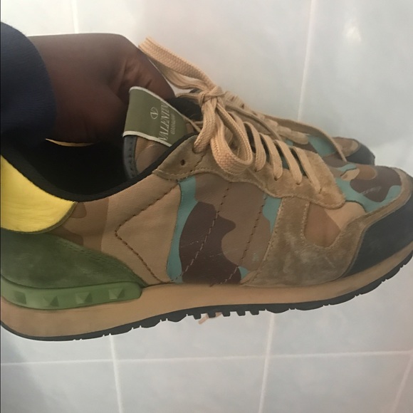 Valentinos - Picture 3 of 3