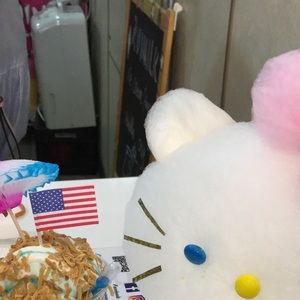 Meet your Posher, Khanh