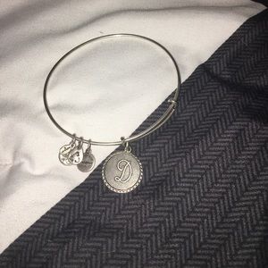 D Alex and ani