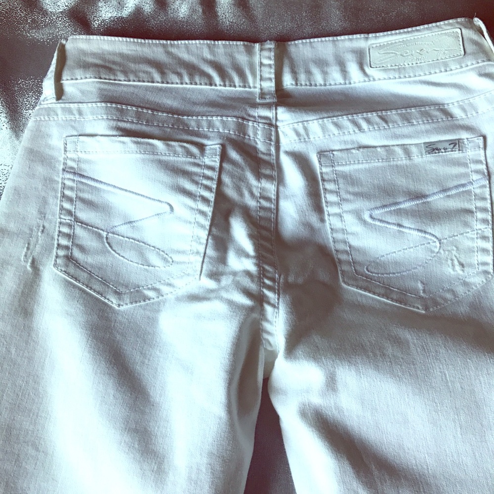 Seven white capris size 10