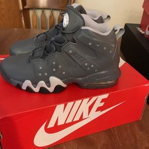 Nike Air Max Barkley. Worn 2 times.