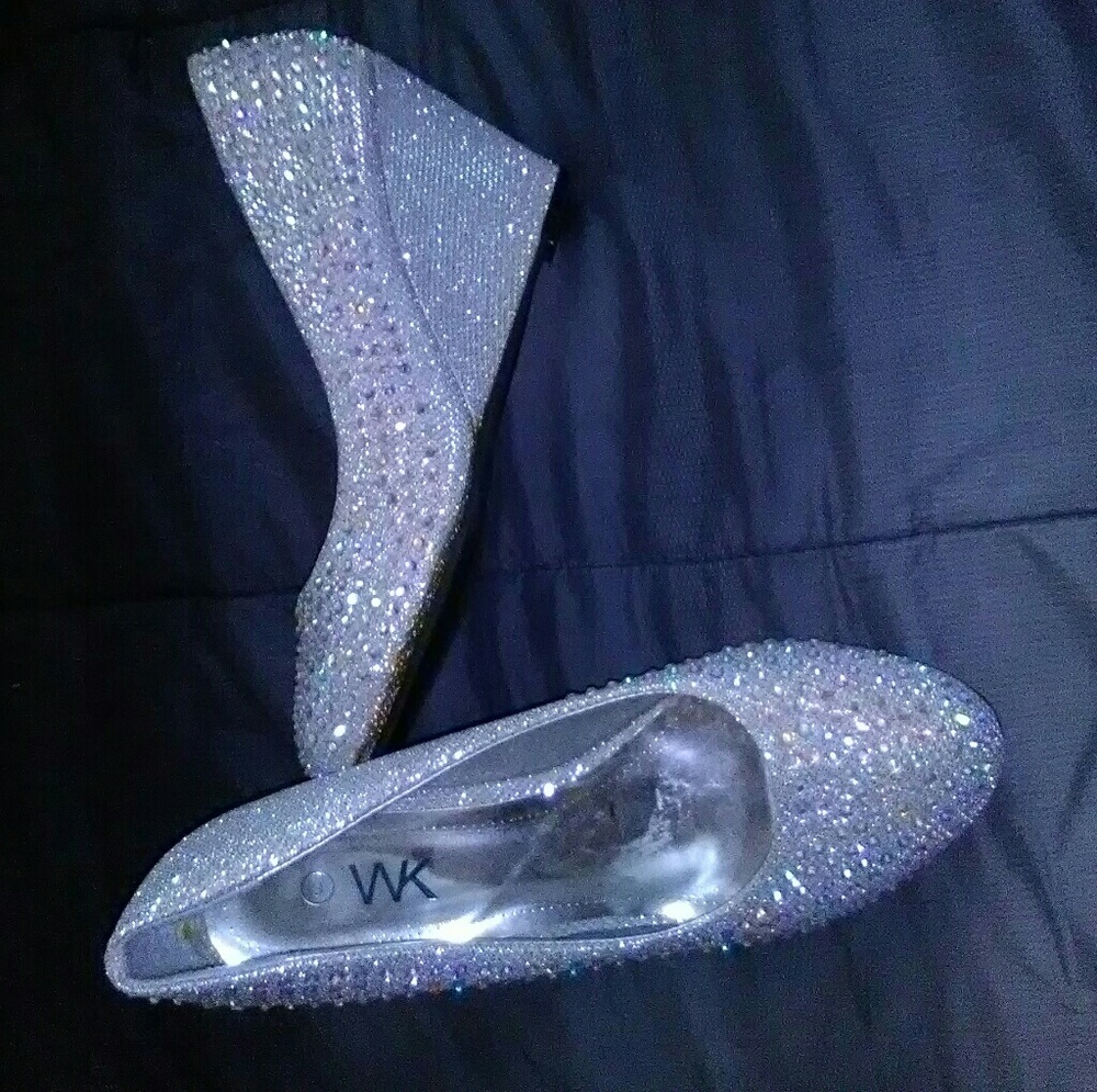 Glamorous sparkling wedges