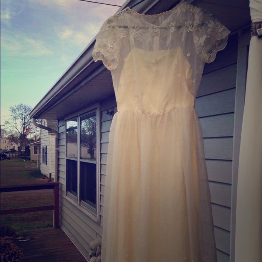 Vintage Cream dress size 5