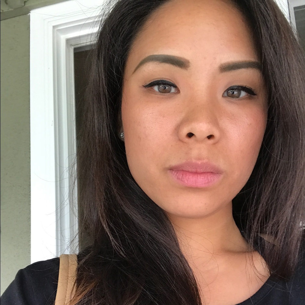 Meet your Posher, Huyen