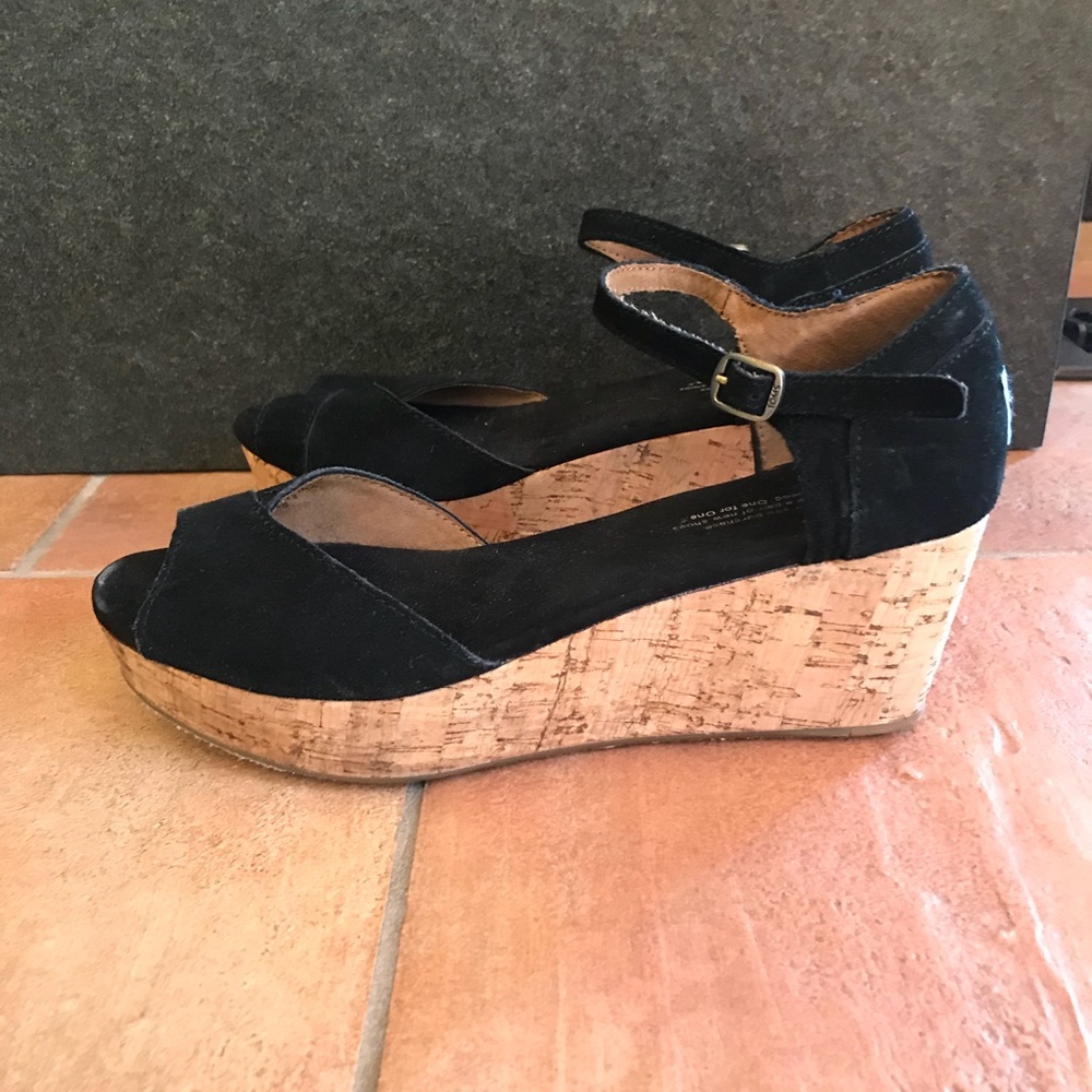 Toms black wedge sandal
