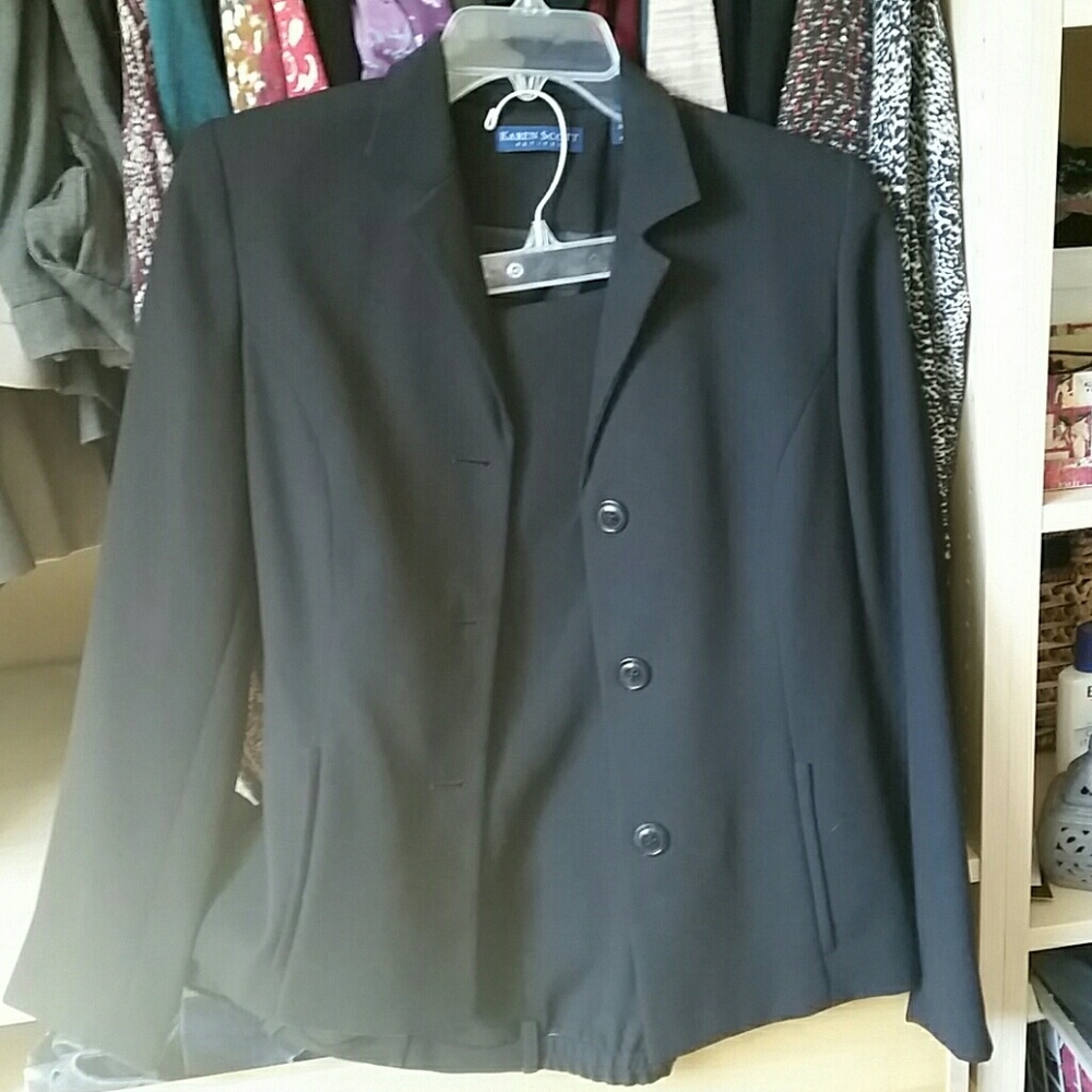 6p 6 petite Karen Scott black pant suit