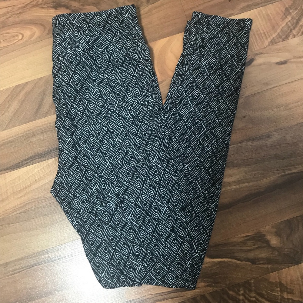 OS Lularoe leggings