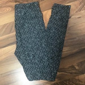 OS Lularoe leggings