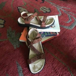 Taos Phoebe sandals, size 7/37.
