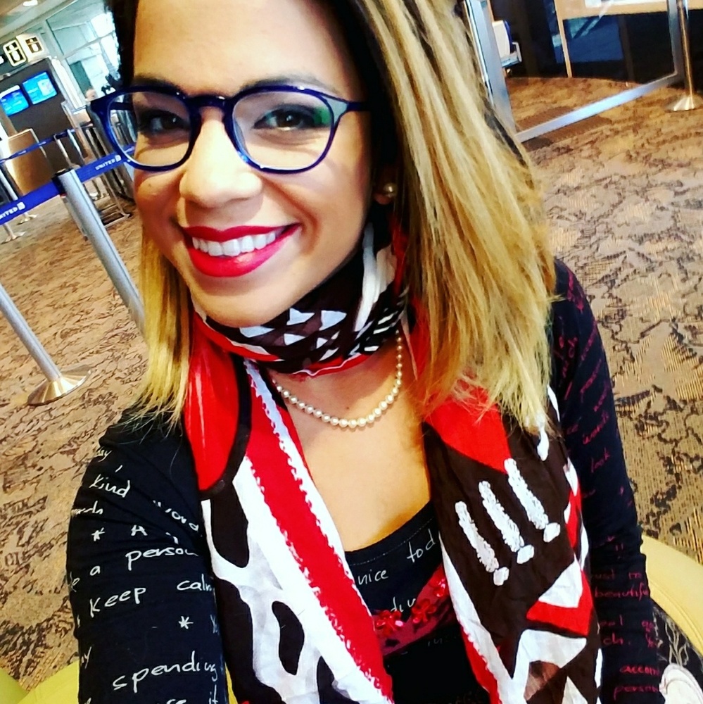 Meet your Posher, Carolina Melinda