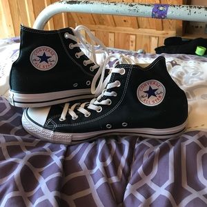 Black high top converse