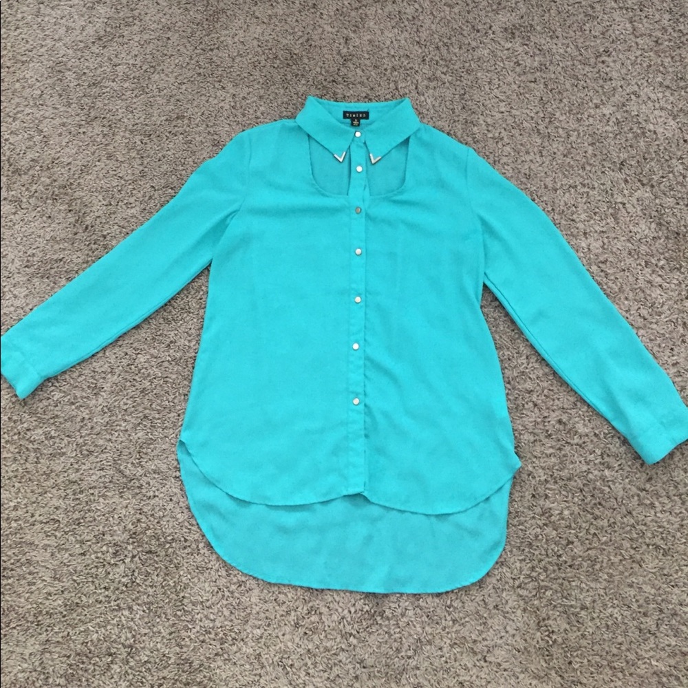 Long sleeve gold buttons