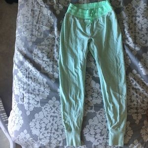 NWOT Lululemon Jogging Pants