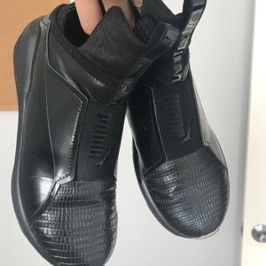Puma black- Rihanna Fenty