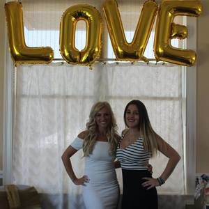 Meet your Posher, Caitlin