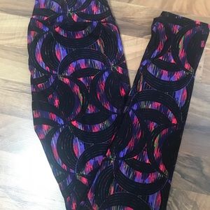 OS Lularoe leggings