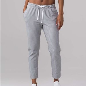 Lululemon jet crop slim 4
