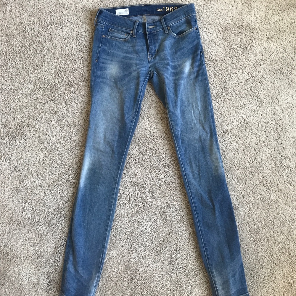 Gap NWOT light wash legging jeans