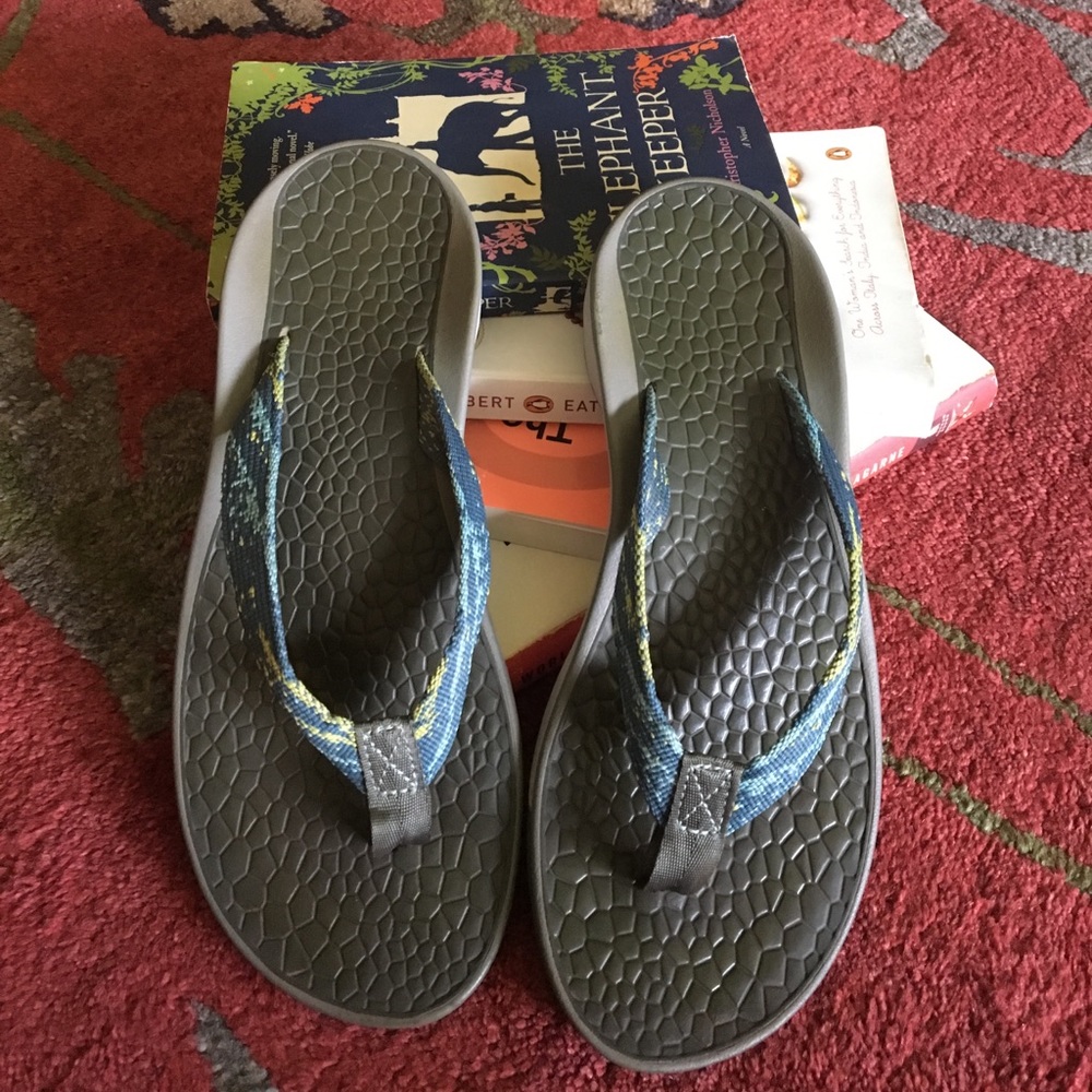 Women's Chaco flip flop sandals, size 8.