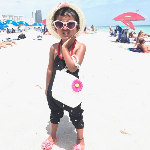 Meet your Posher, Nanda - Picture 1 of 1