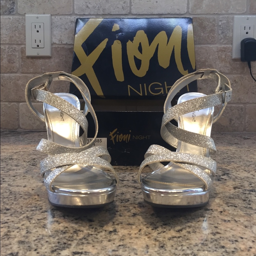 Fioni Night Silver High Heels (women’s size 7.5)
