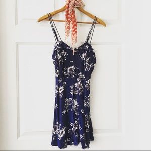 Kimchi Blue Strappy Floral Skater Dress