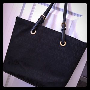 MICHAEL KORS MK cloth bag