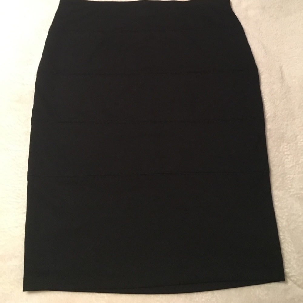 Solid black stretchy pencil skirt, new!