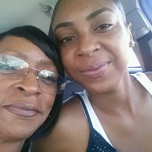 Meet your Posher, Juanita