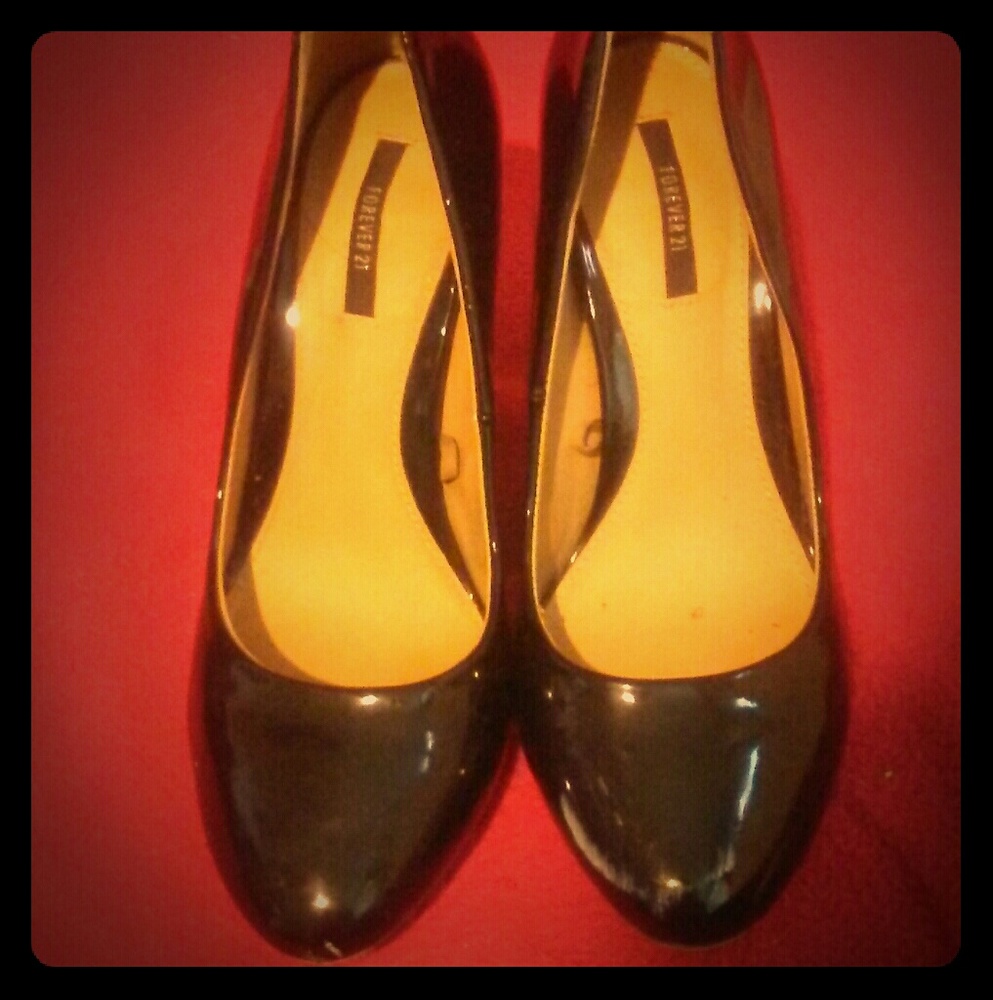 Forever 21 pumps