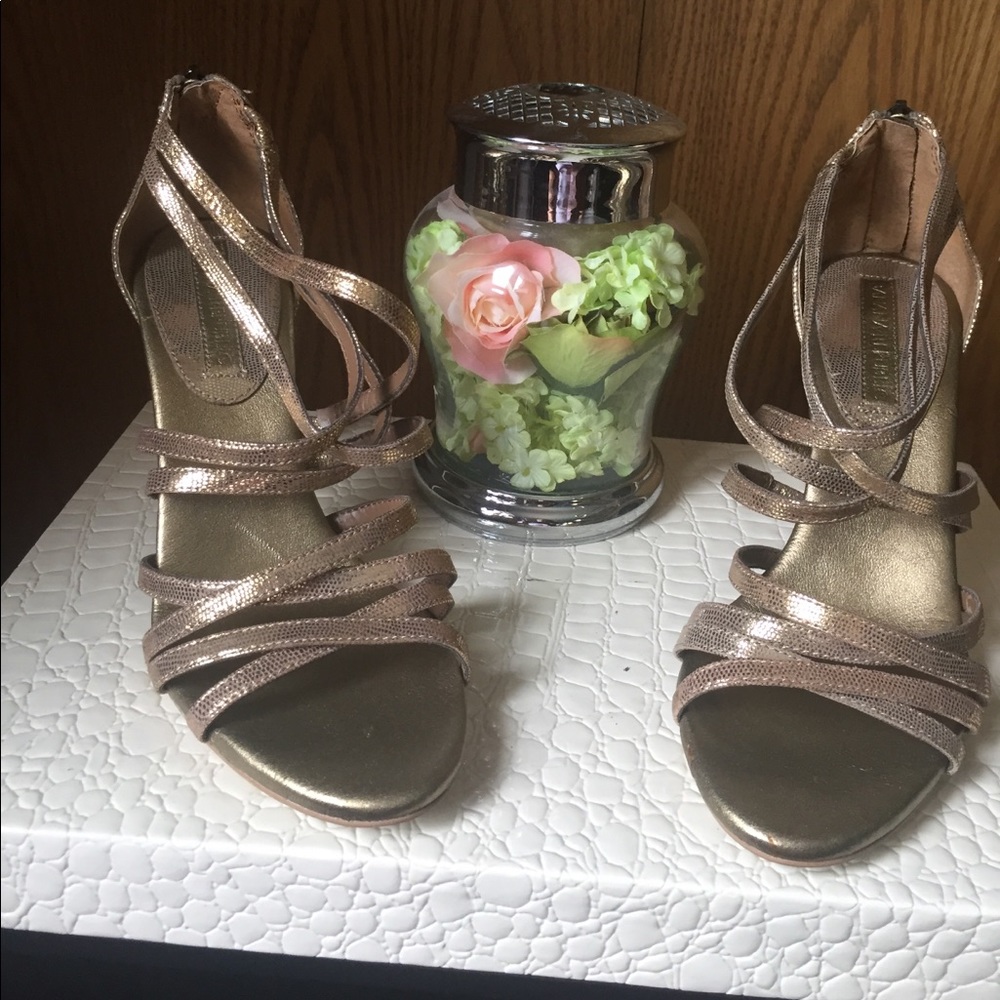 Gold strapped evenings dress Sandal